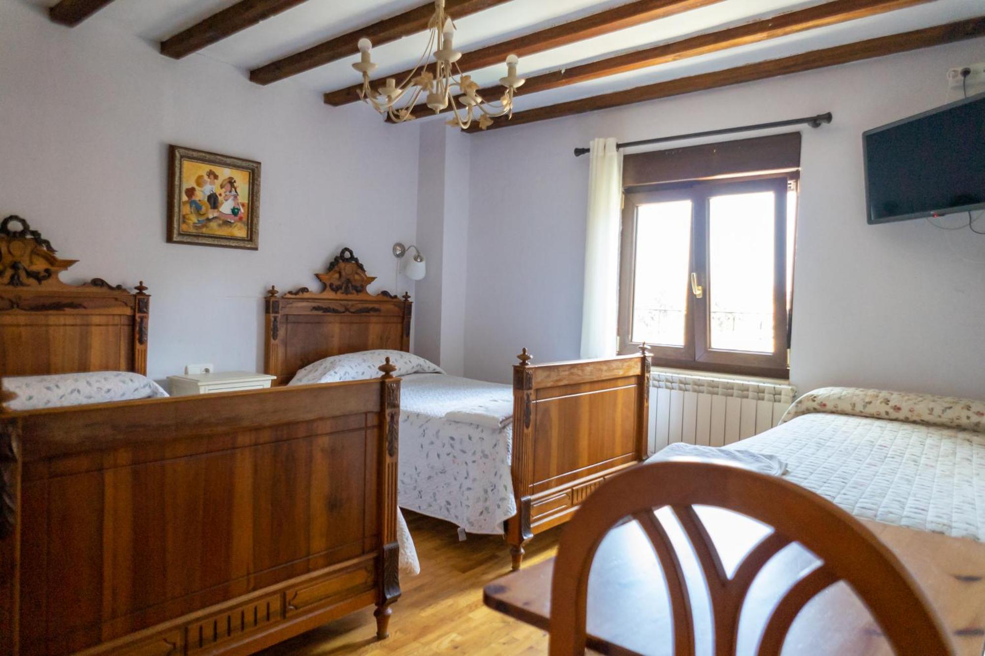 Dona Elvira Y Dona Sol Villa Vivar del Cid Dış mekan fotoğraf